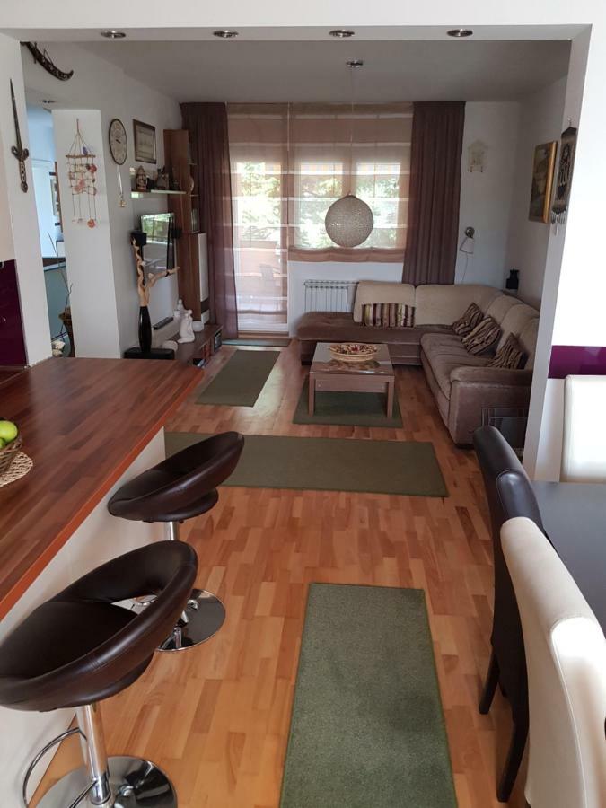 A&T Apartment ซาเปรชิช ภายนอก รูปภาพ